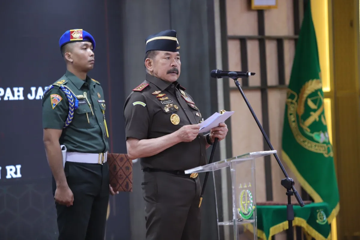 Jaksa Agung melantik Kepala BPA Kejaksaan RI, Kajati, serta Pejabat Eselon II di lingkungan Kejagung