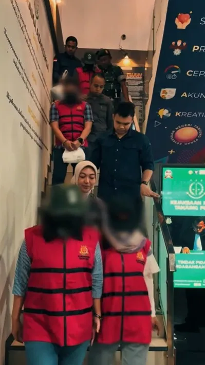 Kejari Tanjung Perak Tetapkan 6 Orang Tersangka Perkara Korupsi Proyek Kolam Pelabuhan di PT Pelindo Regional 3