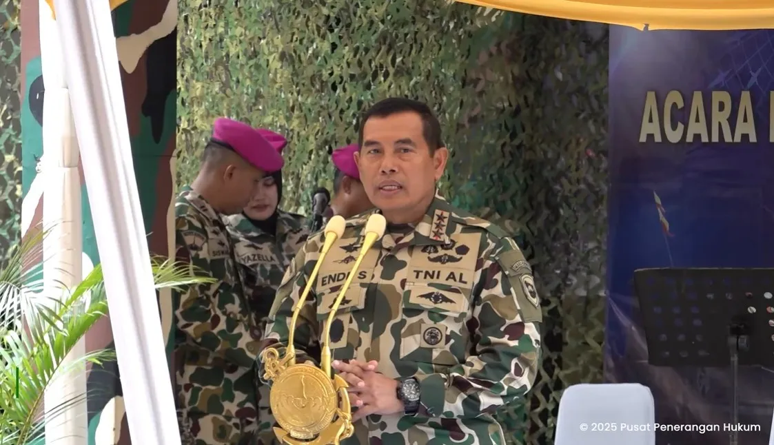 Panglima Korps Marinis (Pangkomar), Letjend TNI (Mar) Dr. Edni Supardi