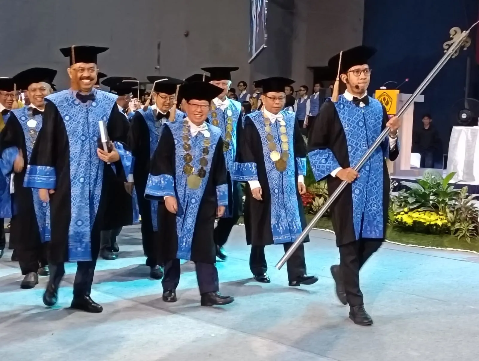 Plt Wakil Jaksa Agung, Prof Dr Asep N Mulyana menghadiri acara wisuda Univeritas Pasundan Bandung