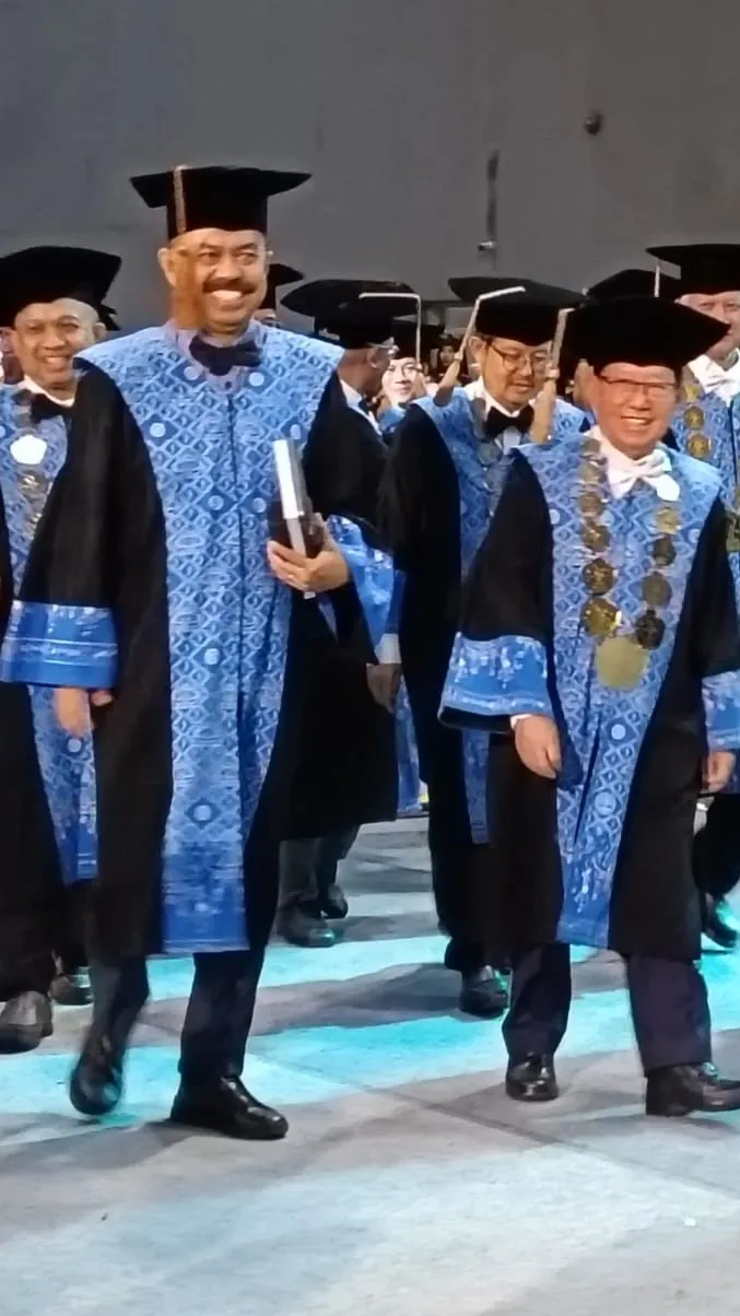 Wakil Jaksa Agung, Prof Dr Asep N Mulyana mewakili Jaksa Agung dalam acara wisuda Unpas Bandung