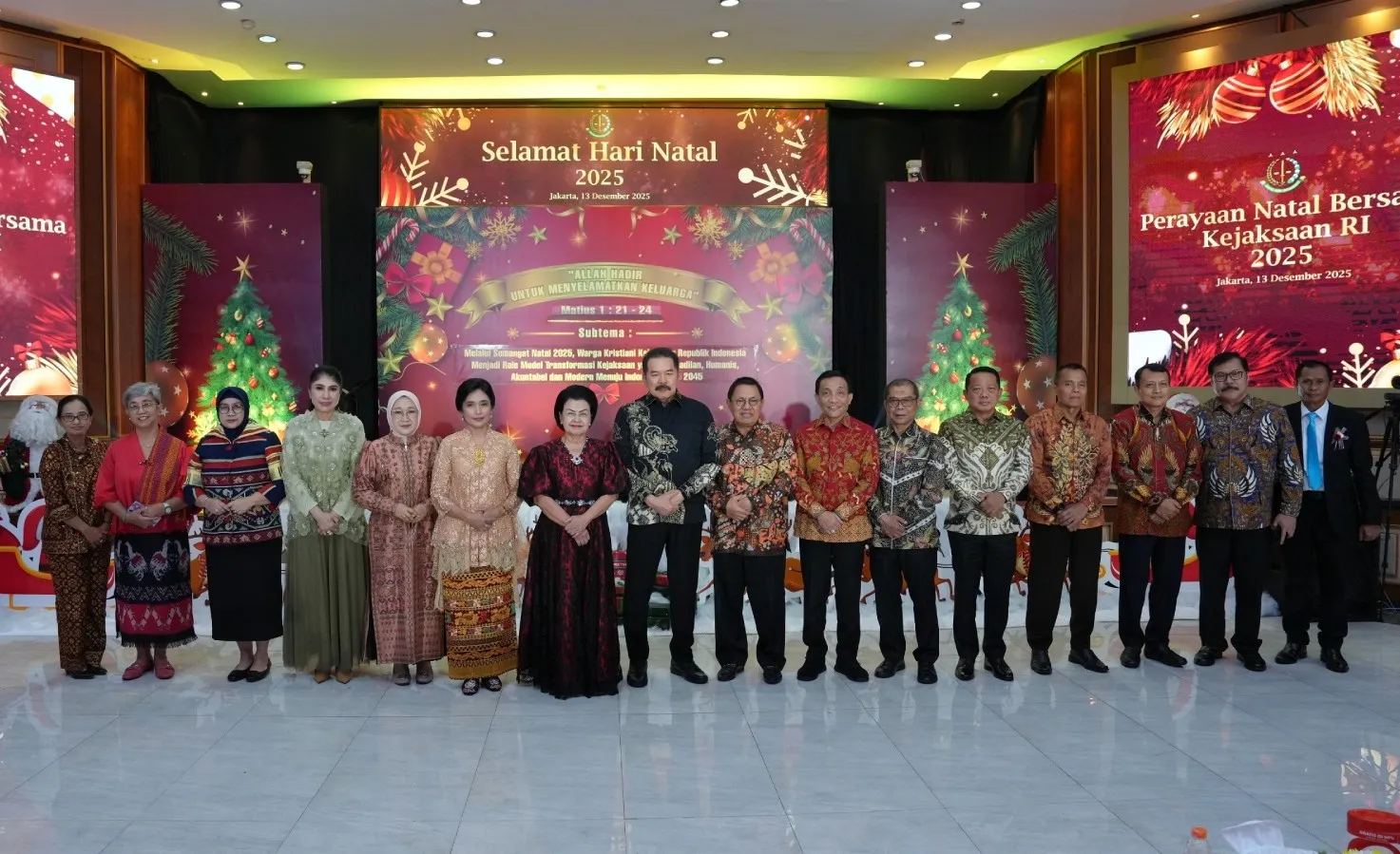 Jaksa Agung ST Burhanuddin menghadiri acara Perayaan Natal Warga Kristiani Kejaksaan Agung Tahun 2025