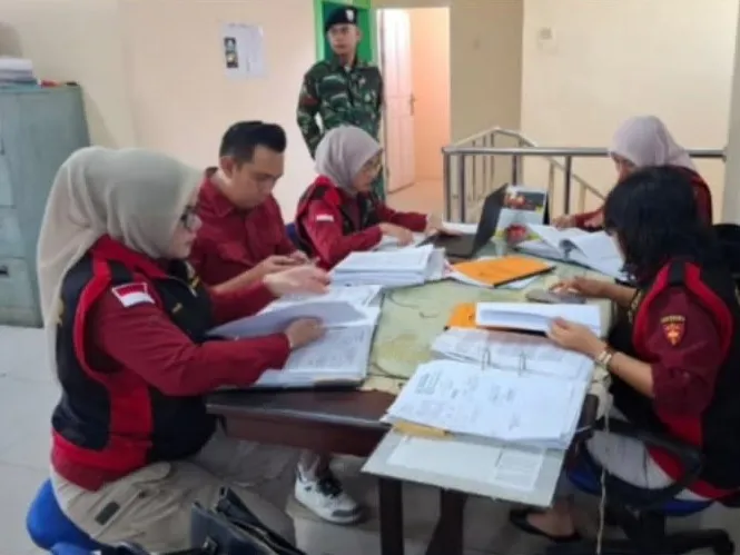 Penyidik Pidsus Kejati Kalbar menggeledah kantor Perusda terkait dugaan Tipikor