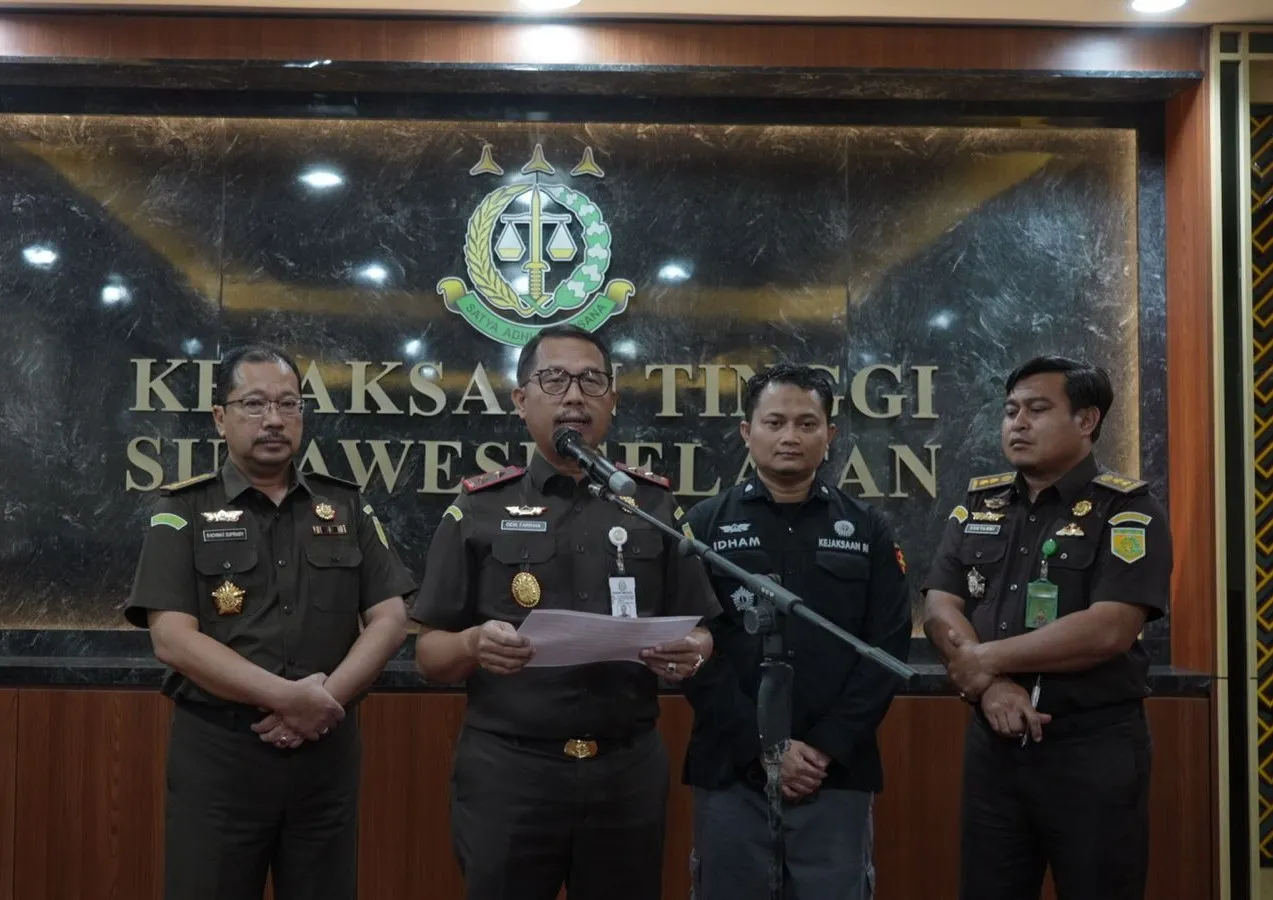 Kejagung Resmi Tahan Mantan Kajari Enrekang Inisial P Terkait Dugaan Dugaan Penerimaan Uang Perkara BAZNAS