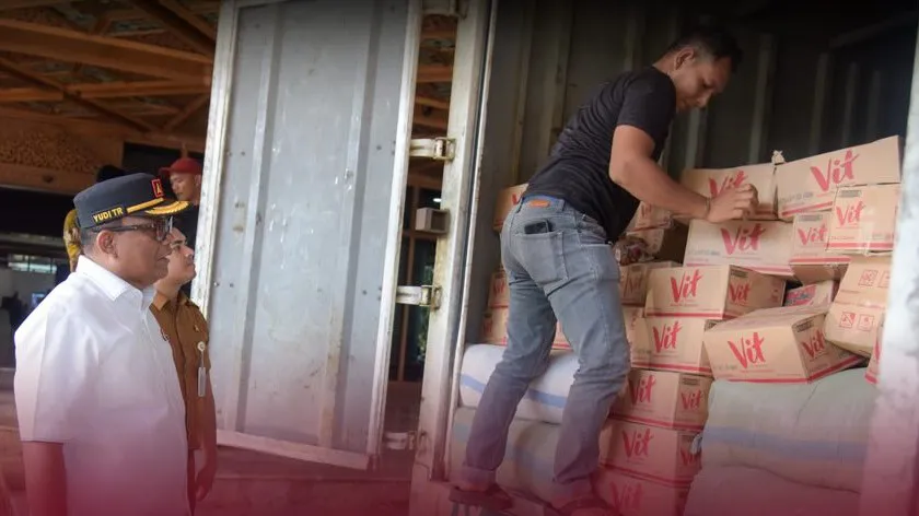 Kejati Aceh Kembali Serahkan Bantuan untuk Korban Banjir ke Pemerintah Aceh