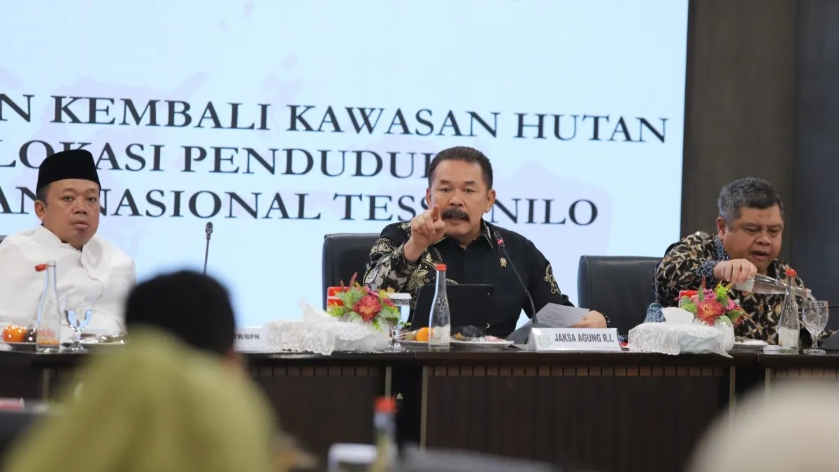 Jaksa Agung ST Burhanuddin saat memimpin rapat koordinasi Satgas PKH