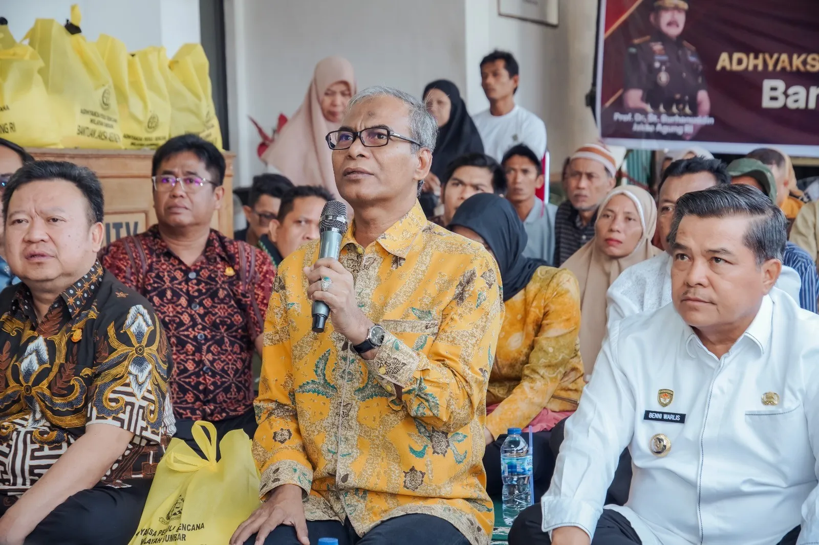 Minta Kejaksaan Bantu Masyarakat Terdampak Bencana, Jaksa Agung Ingatkan Bantuan Harus Transparan dan Tepat Sasaran