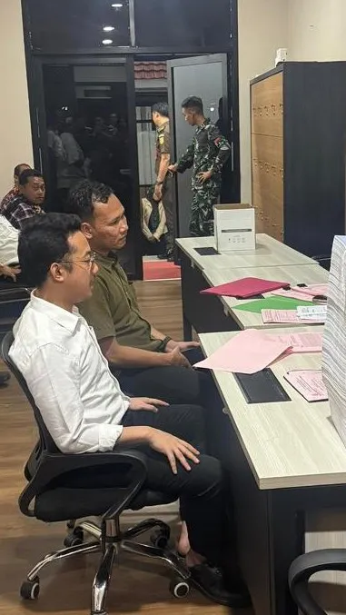 Kejari Jakpus Limpahkan Berkas Perkara Penghasutan Tindakan Anarkis  pada Aksi Demo Agustus 2025 ke Pengadilan