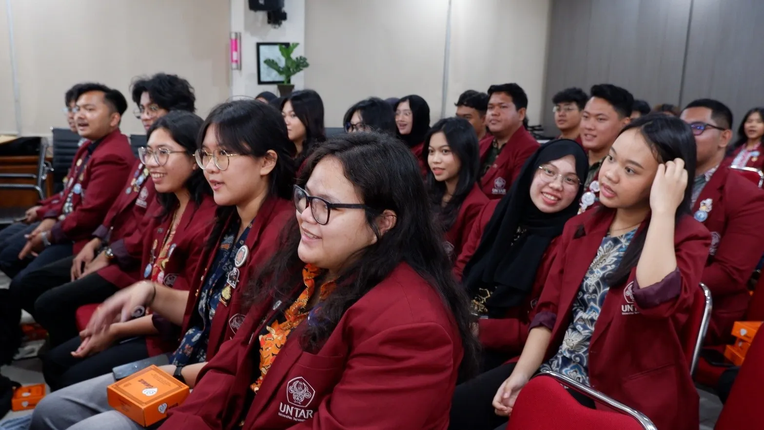 Mahasiswa Universitas Tarumanegara saat mengikuti pengarahan di Puspenkum Kejaksaan Agung