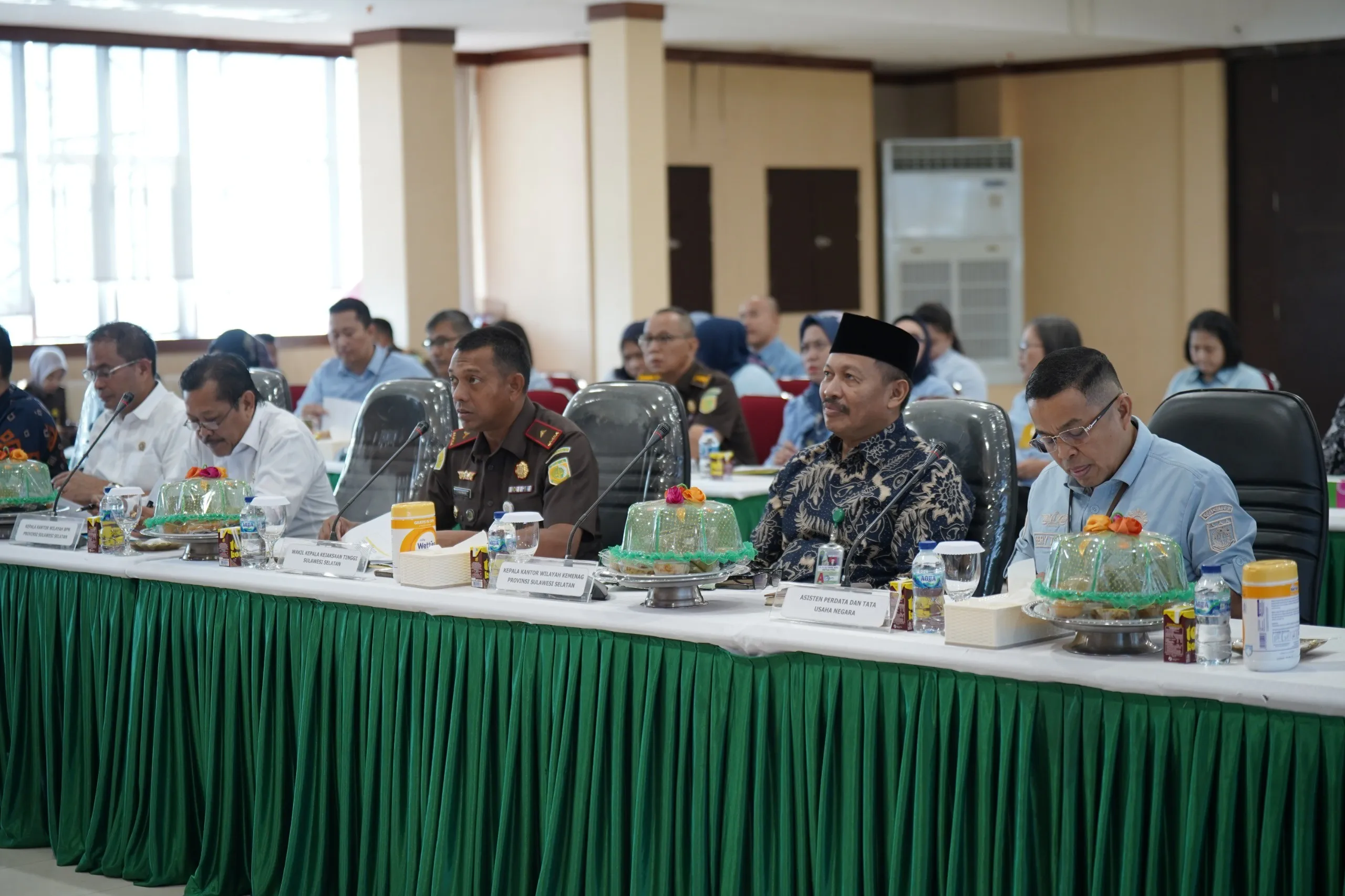 Wakil Kepala Kejaksaan Tinggi Sulawesi Selatan, Teuku Rahman minta percepatan sertifikasi tanah wakaf
