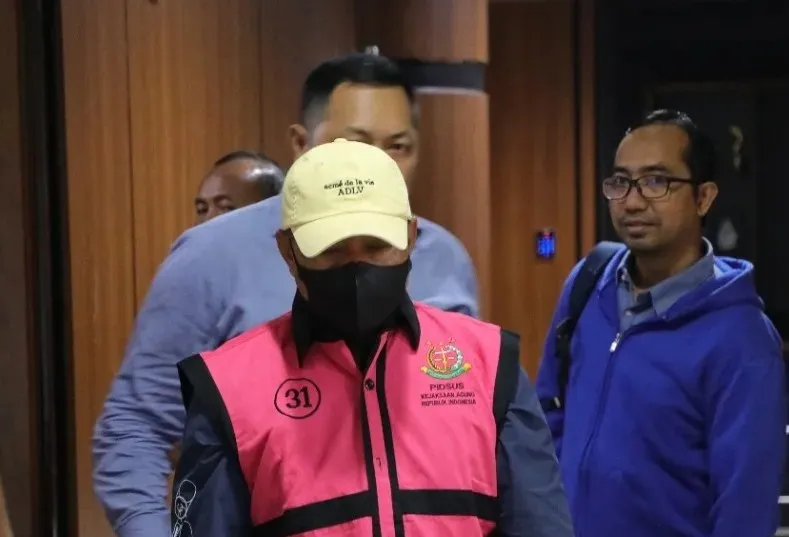 Salah satu tersangka dalam perkara dugaan suap dan/atau gratifikasi di PN Jakarta Pusat