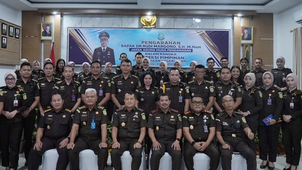 JAM-Was Kejagung saat menghadiri Inspeksi Pimpinan di Kejari Barru
