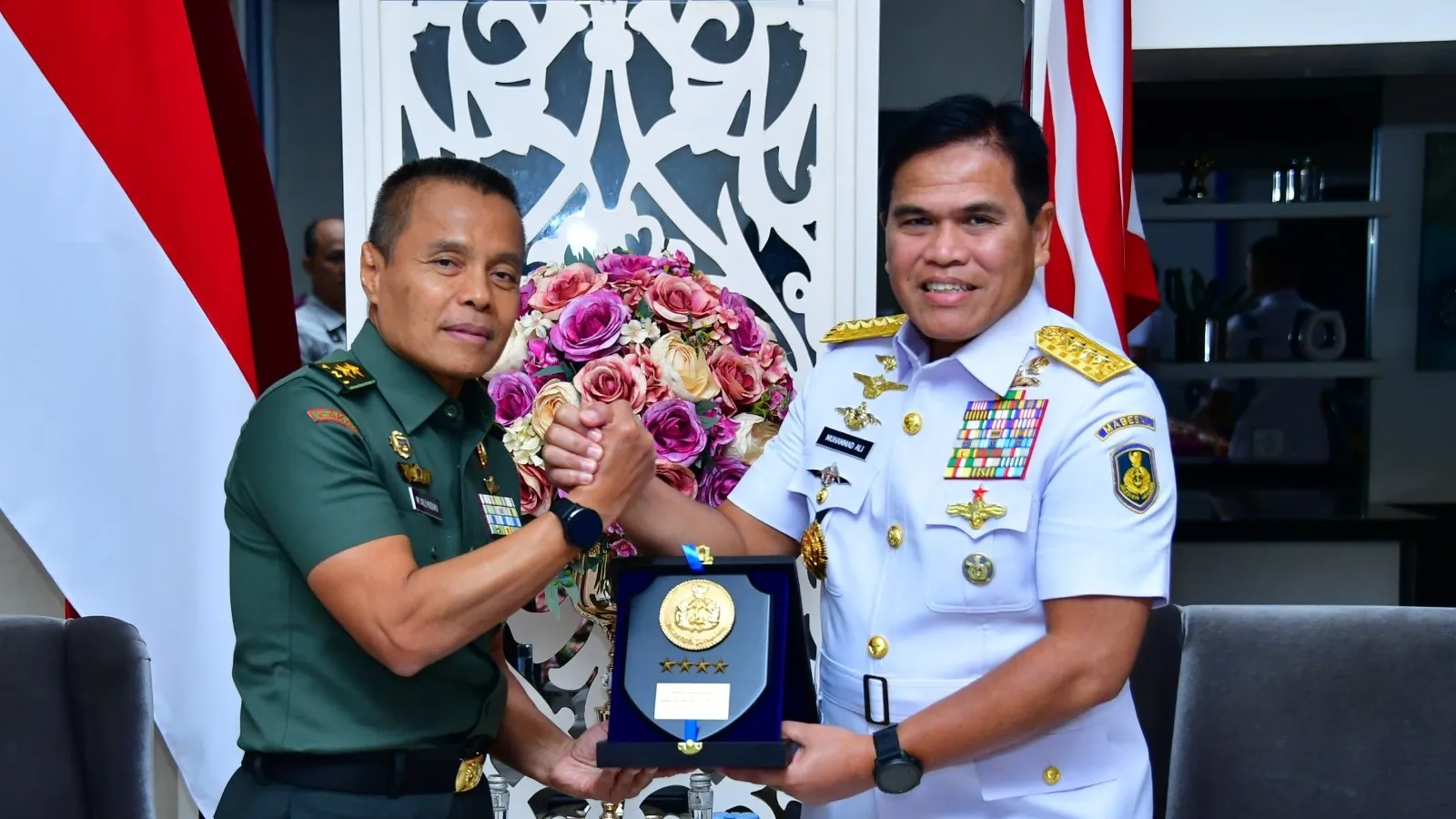 JAM-Pidmil Mayjen TNI Dr. M. Ali Ridho melakukan kunjungan silaturahmi ke KSAL Laksamana TNI Dr. Muhammad Ali