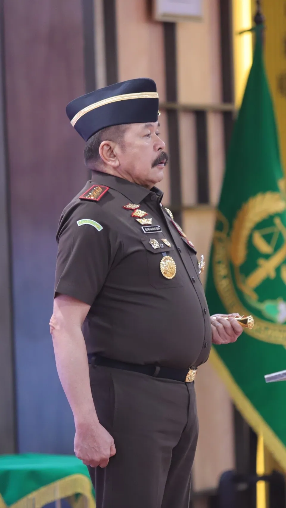 Jaksa Agung ST Burhanuddin melantik SesJAM-Bin dan Kajati Jateng pada Jumat, 23 Mei 2025