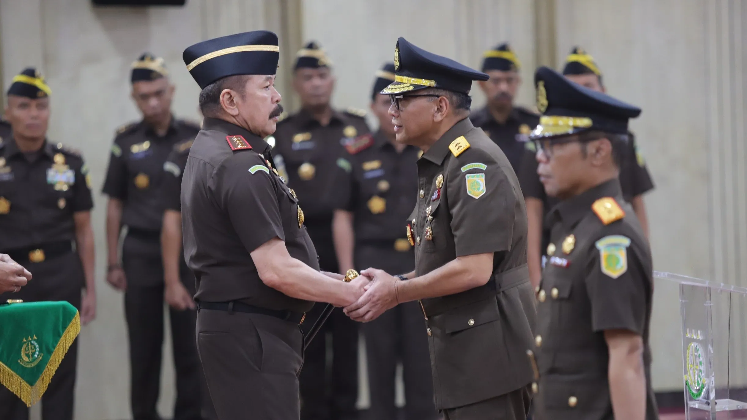Jaksa Agung ST Burhanuddin melantik SesJAM-Bin pada Jumat, 23 Mei 2025