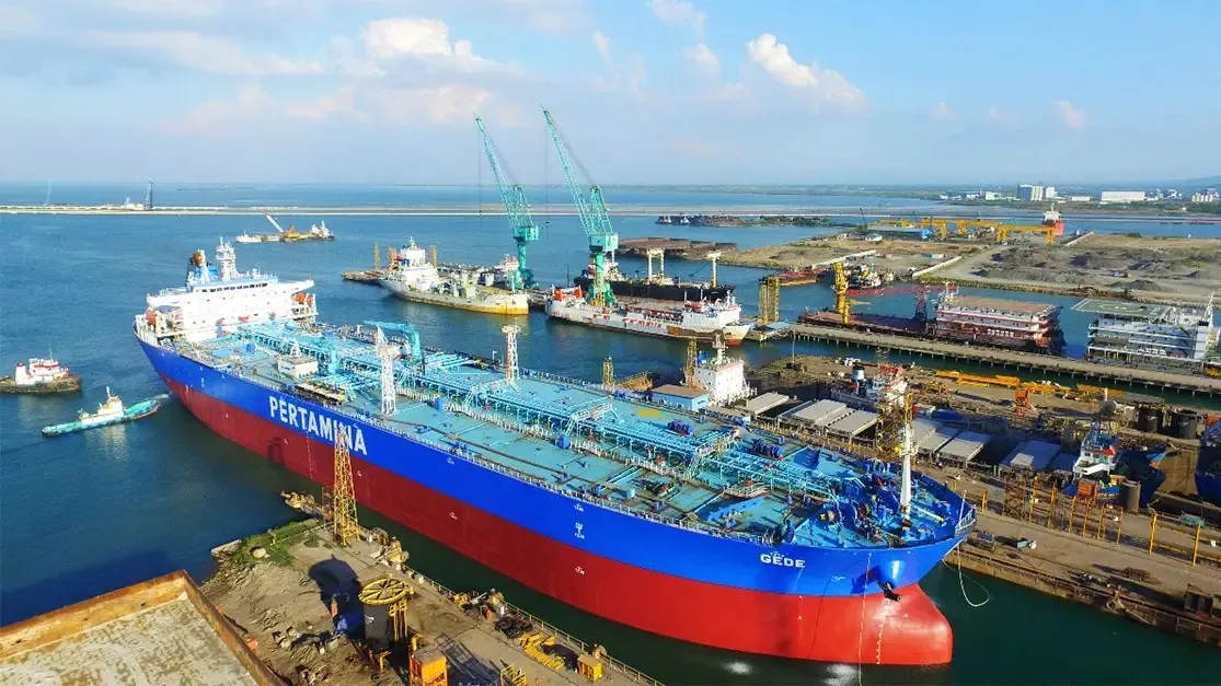 Kapal tanker milik PT Pertamina