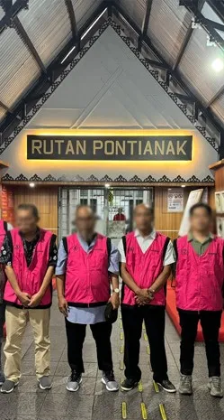 Tersangka Korupsi Pembangunan Bandara Ketapang