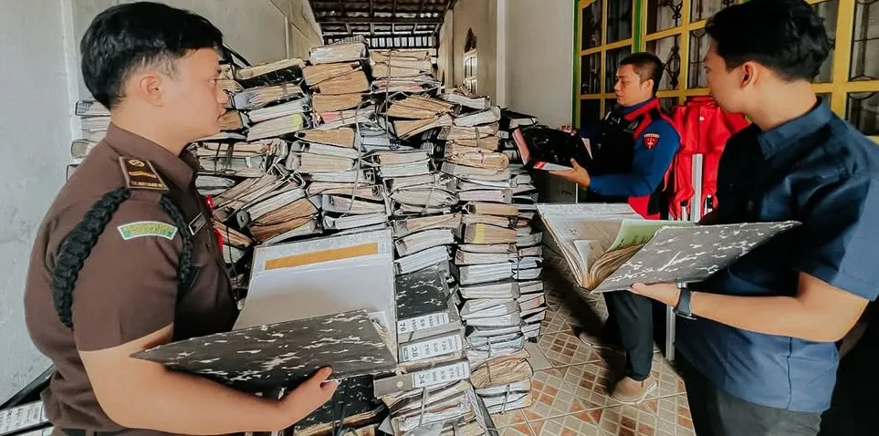 Jaksa Geledah Tiga Gudang BPN