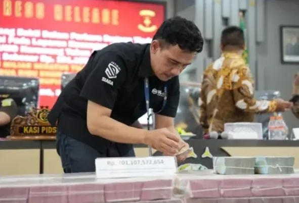 Kejari Karawang Sita Rp101 Miliar