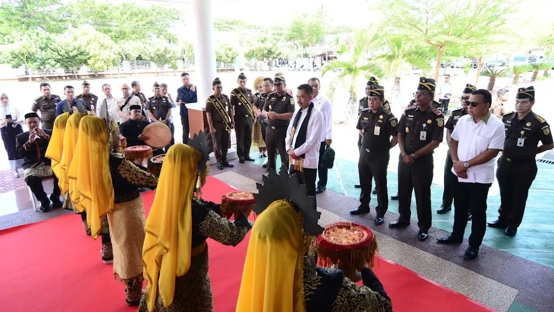 Plt Wakil Jaksa Agung, Prof Dr Asep N Mulyana melakukan kunjungan kerja ke Kejati Aceh dan Sumut pada 23-24 Juni  2025