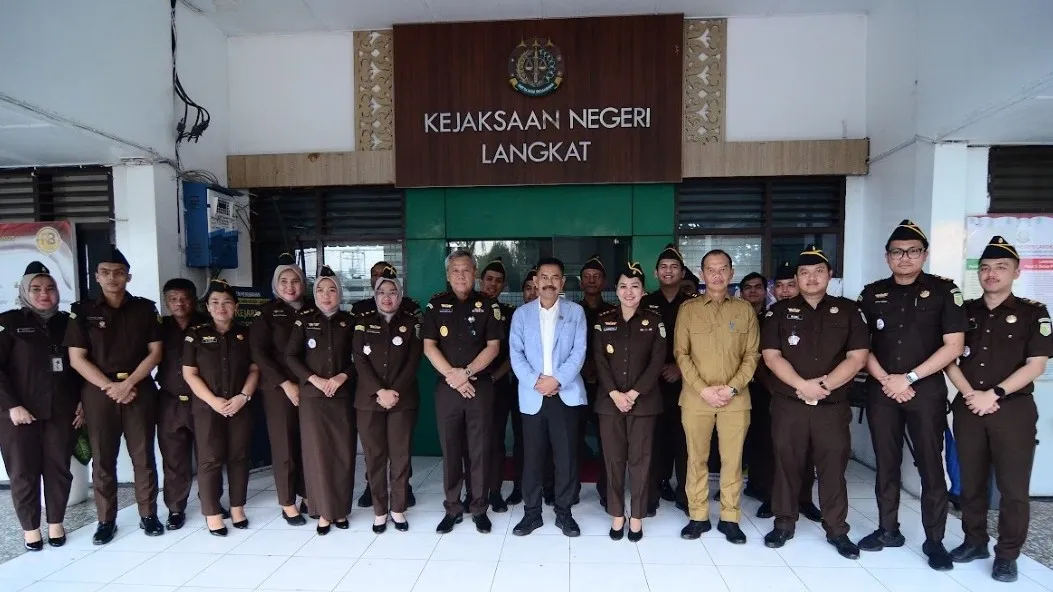 Plt Wakil Jaksa Agung, Prof Dr Asep N Mulyana melakukan kunjungan kerja ke Kejati Aceh dan Sumut pada 23-24 Juni  2025