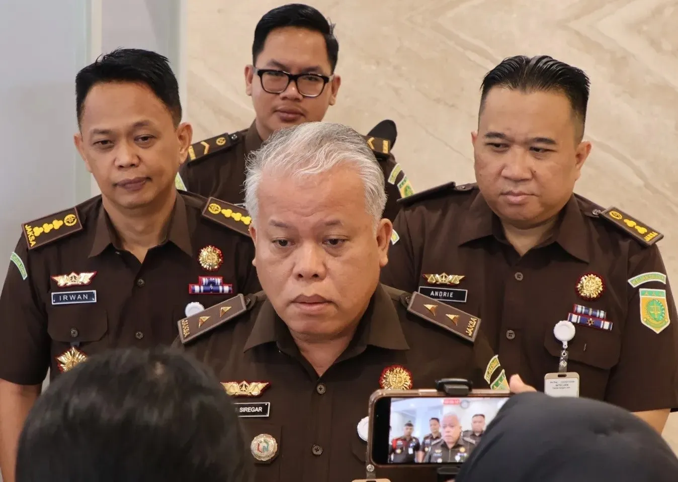 Kapuspenkum Kejagung Dr Harli Siregar, S.H., M.Hum didampingi jajaran Puspenkum Kejagung