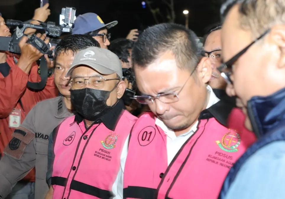 Dua tersangka baru perkara korupsi minyak mentah PT Pertamina ditahan penyidik Kejaksaan pada Kamis, 10 Juli 2025
