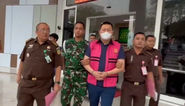 Komisaris PT Prosympac Agro Lestari (PAL) berinisial BK ditetapkan sebagai tersangka dugaan korupsi pemberian kredit dari PT BNI