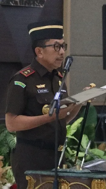Kajati Riau Lantik 5 Kajari Baru dan 6 Pejabat Eselon III di Lingkungan Kejati