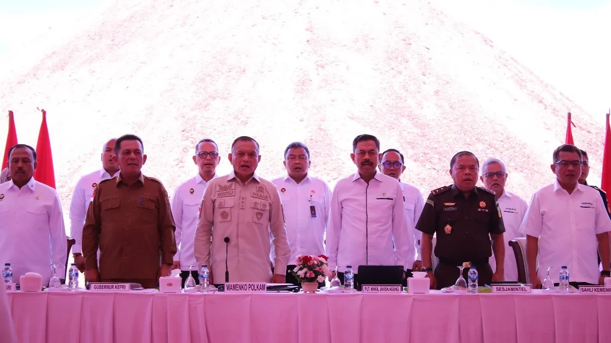 Potensi Devisa Rp1,4 Triliun, Desk Koordinasi PPDN Resmikan Proyek Pemanfaatan 5 Juta Stockpile Bauksit di Bintan