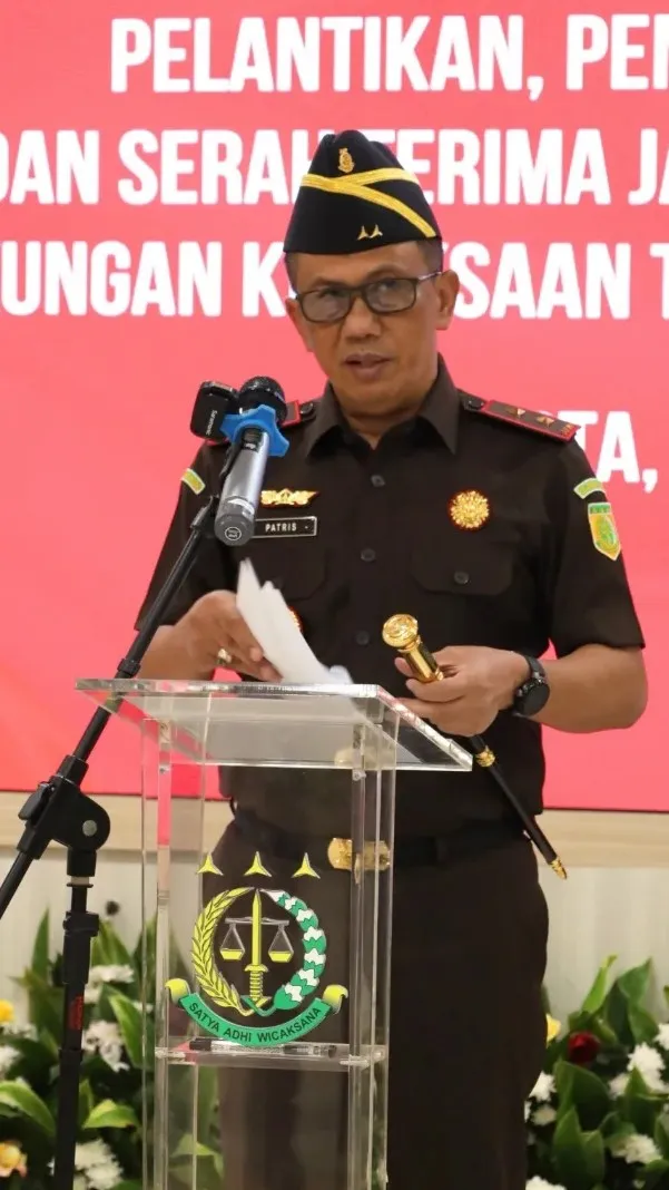 Kajati DK Jakarta Lantik 3 Kajari Baru dan 5 Pejabat di Lingkungan Kejati
