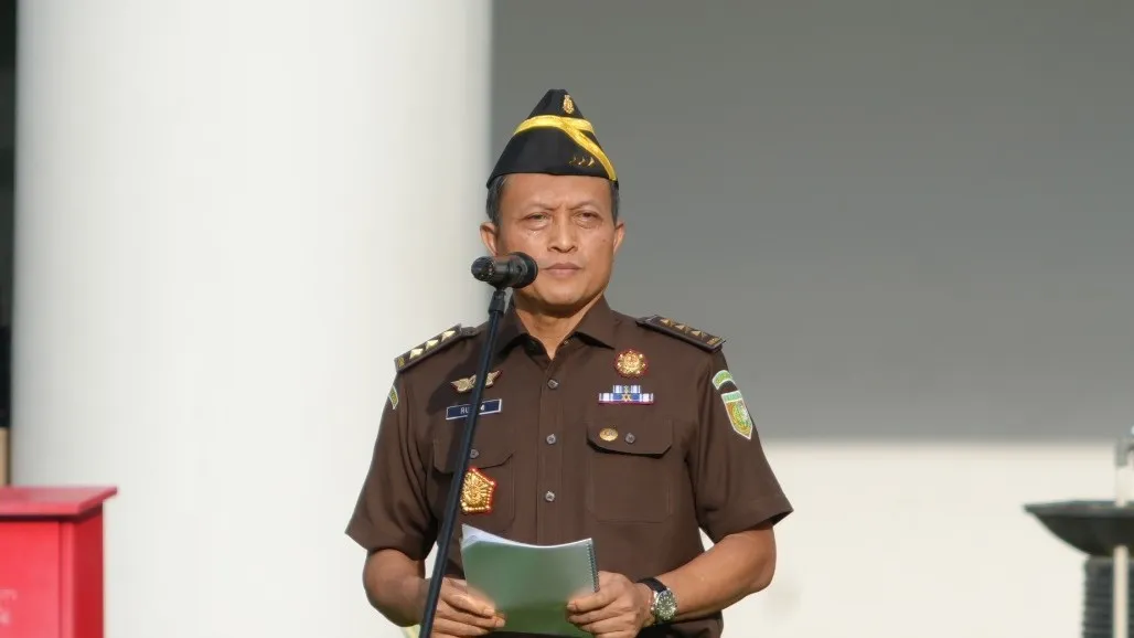 JAM Pengawasan Dr Rudi Margono memimpin Apel Gabungan Kejaksaan Agung pada Senin, 7 Juli 2025