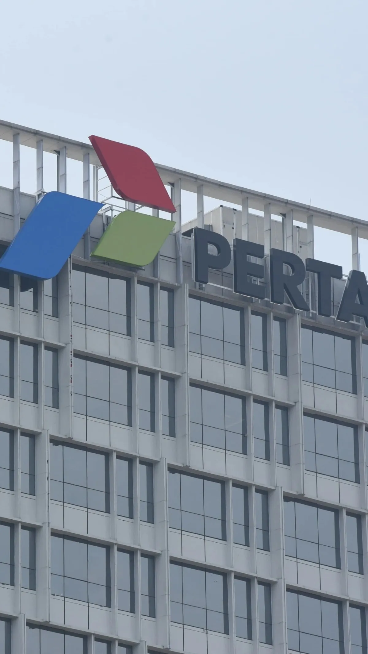 Kejagung Periksa Mantan Dirkeu Pertamina Terkait Perkara Dugaan Korupsi Minyak Mentah
