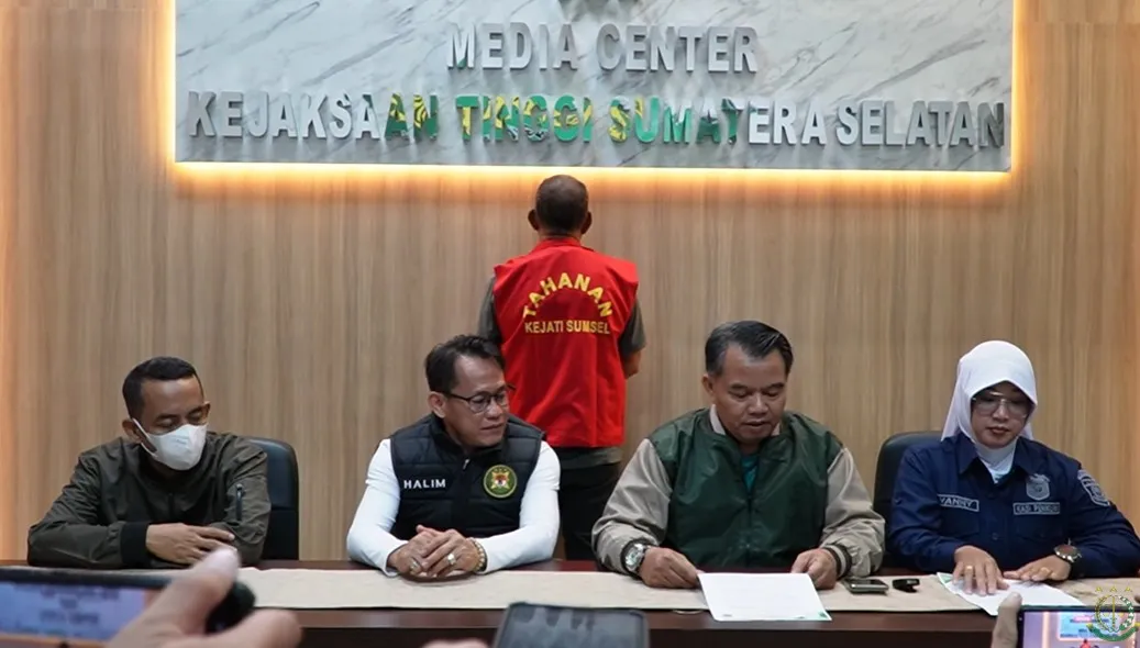 Tim Tabur Kejati Sumsel menangkap DPO Jhoni Engglani