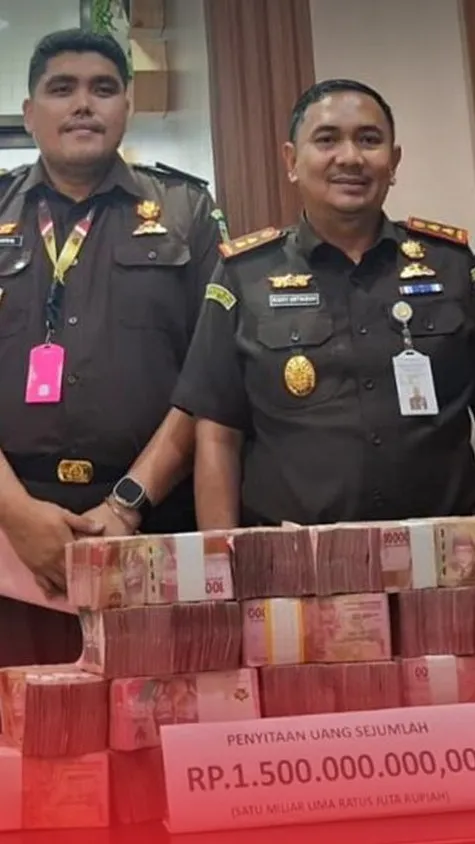 Kejari Tanjung Perak Sita Uang Rp3,5 miliar terkait perkara dugaan korupsi pemberian kredit kepada PT DAJ