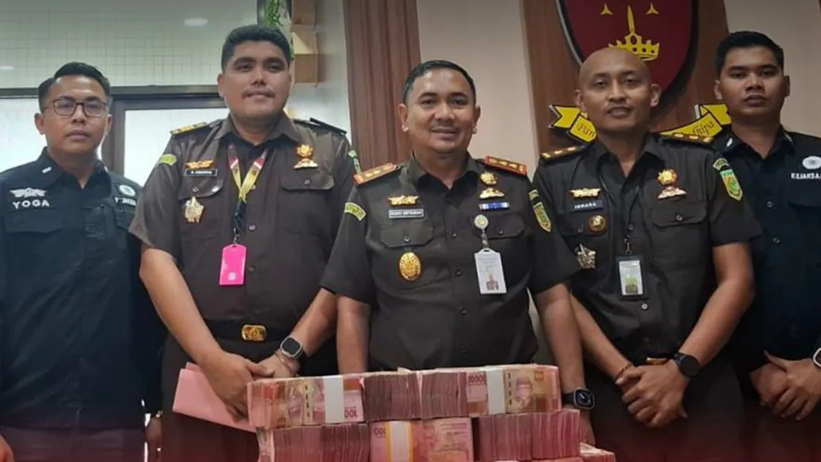 Kejari Tanjung Perak Sita Uang Rp3,5 Miliar Terkait Korupsi Pemberian Kredit Bank BUMN kepada PT DJA