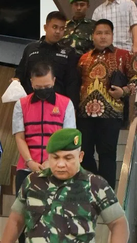 Kejari Tanjung Perak Sita Uang Rp3,5 miliar terkait perkara dugaan korupsi pemberian kredit kepada PT DAJ