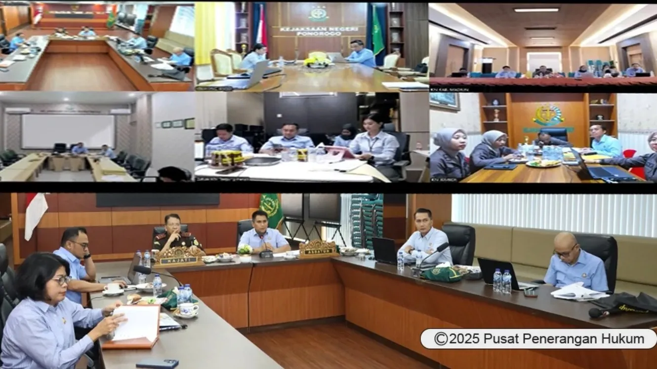 Kajati Jatim Dr Kuntadi memimpin  ekspose permohonan pendapat hukum (Legal Opinion/LO) secara daring