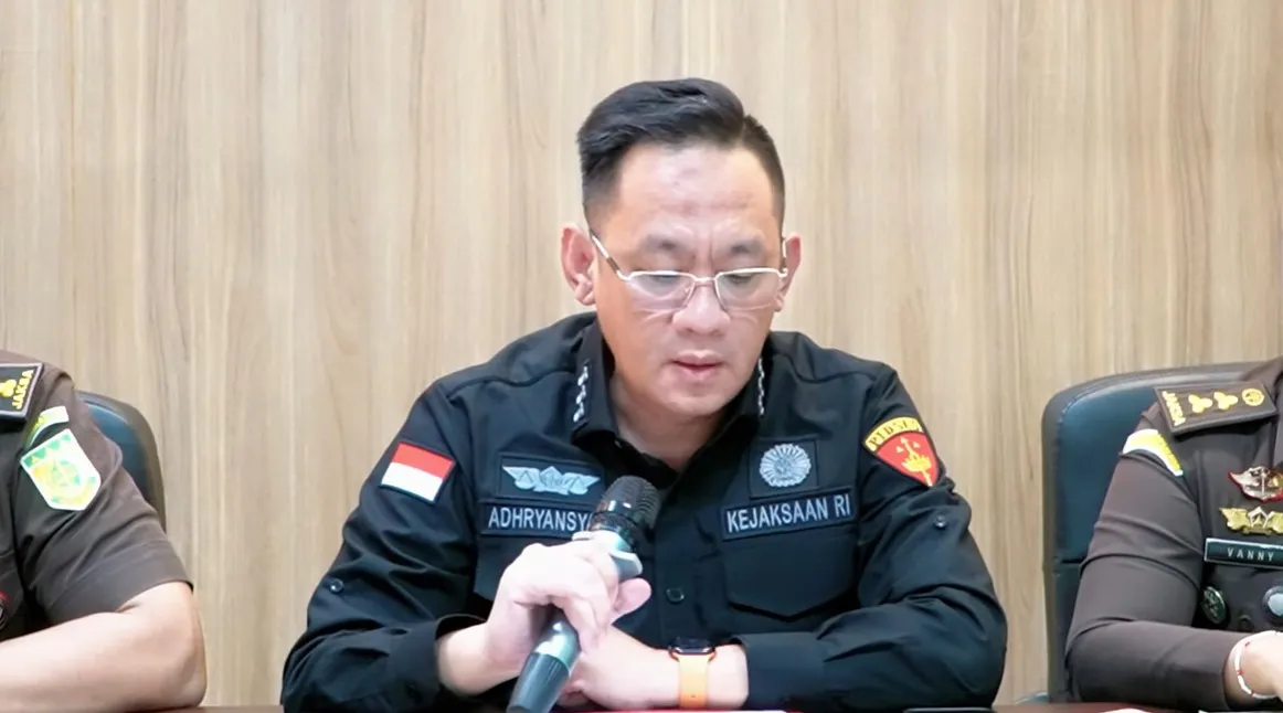 Kejati Sumsel Laksanakan Tahap II Perkara Dugaan Korupsi dalam OTT Pemerasan di Kantor Camat Pagar Gunung