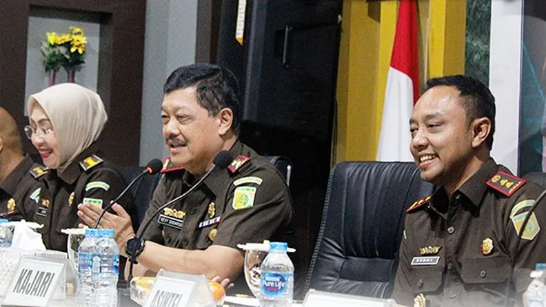 Kajati Kepri  J. Devy Sudarso, S.H.,C.N  gelar kunjungan kerja ke Kejari Kepri