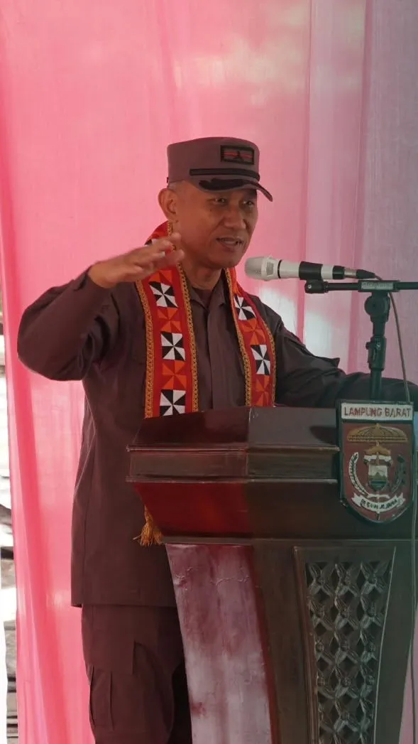 Kejari Lampung Barat Ubah Lahan Tidur Menjadi Areal Persawahan 1,5 Ha