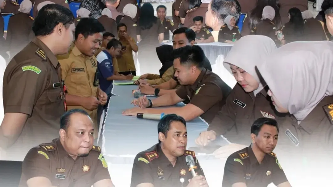 Cegah Praktik Judol, Tim Intelijen Kejari Kab Probolinggo Cek Ponsel Seluruh Pegawai