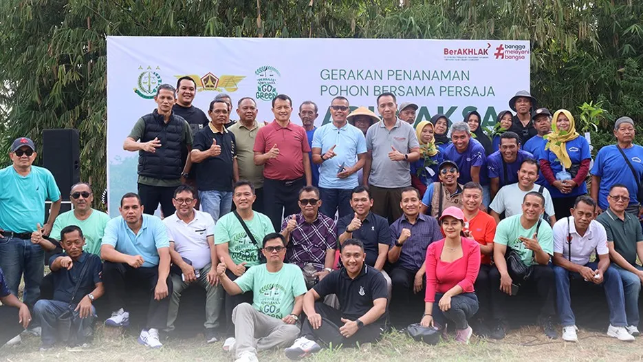 Persaja melalui program Adhyaksa Go Green melakukan penanaman pohon di kawasan Cangkringan, Sleman