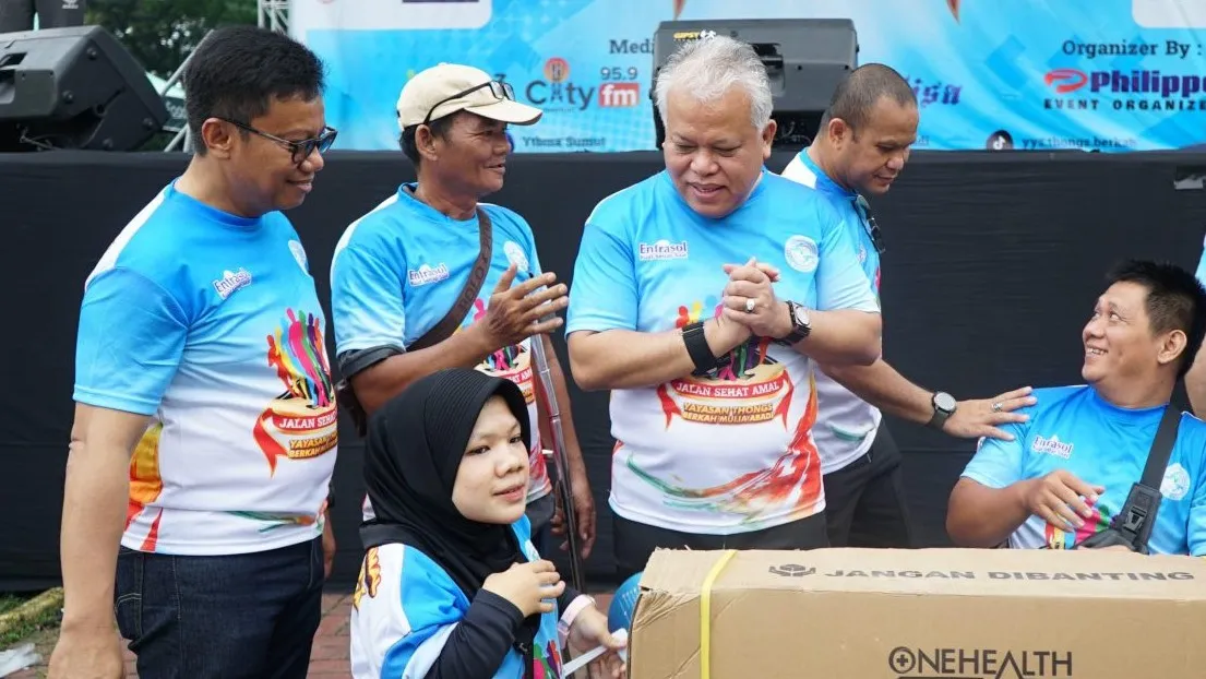 “Kegiatan ini bukan hanya menyehatkan, tetapi juga mempererat kebersamaan dan kepedulian. Kehadiran kita bersama saudara-saudara disabilitas merupakan bentuk dukungan nyata agar mereka semakin bersemangat dan percaya diri,