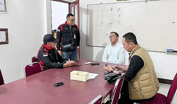 Penyidik Kejati Kalbar Geledah Kantor PT DSM Terkait Penanganan Perkara Dugaan Korupsi Tata Niaga Bauksit