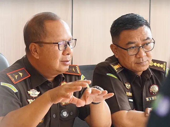 Kajati) NTB, Wahyudi, S.H., M.H sata memberikan keterangan pers