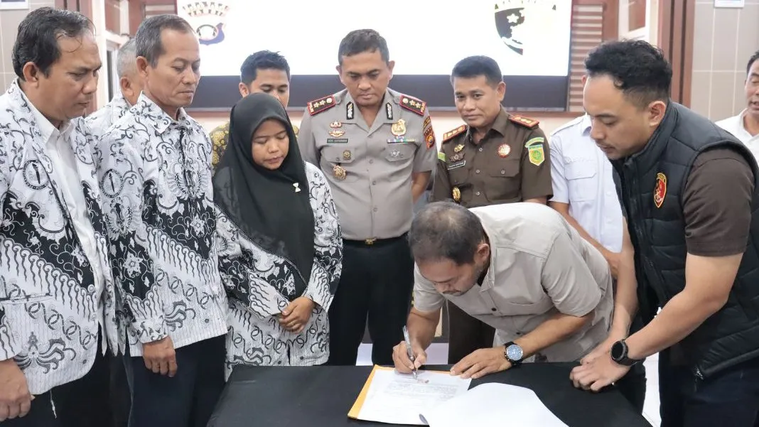 Kejari Muaro Jambi Terapkan Restorative Justice, Perkara Guru Honorer dan Orang Tua Murid di SDN 21 Pamatang Raman Berakhir Damai