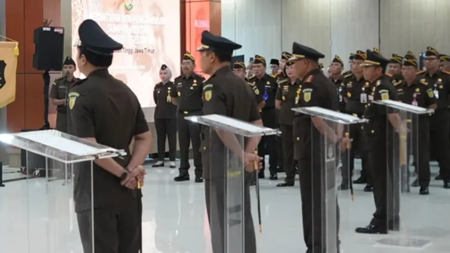 Kajati Jatim Lantik 4 Pejabat Eselon III