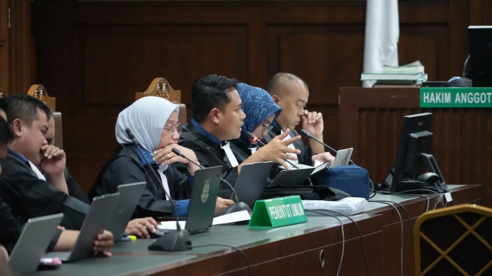 Ignatius Jonan Berhalangan Hadir