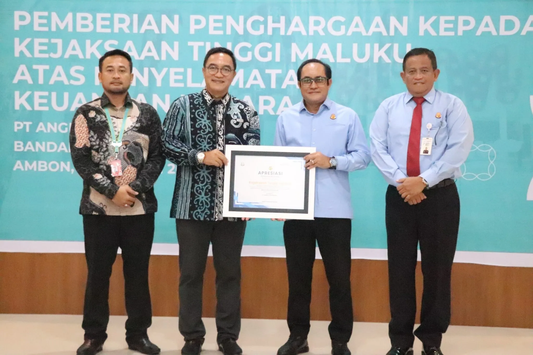 Selamatkan Potensi Kerugian Keuangan Negara Rp250 Miliar, Kejati Maluku Terima Penghargaan dari PT Angkasa Pura Indonesia Regional V